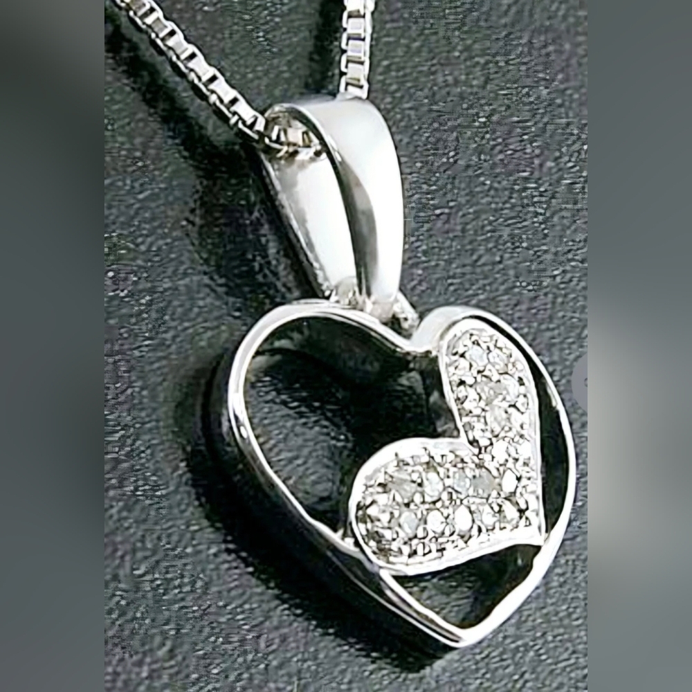 COPY - 18" White Gold Plating over Sterling Silver Heart Pendant with Diamonds